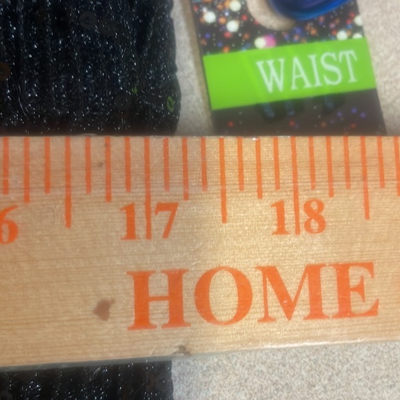 Sequined pantsuit - Picture 7 of 8